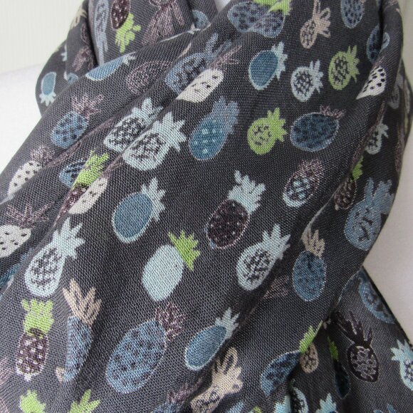 ART STUDIO COMPANY Viscose Wrap Fringed Scarf Large Pineapple Made in India - Picture 7 of 10